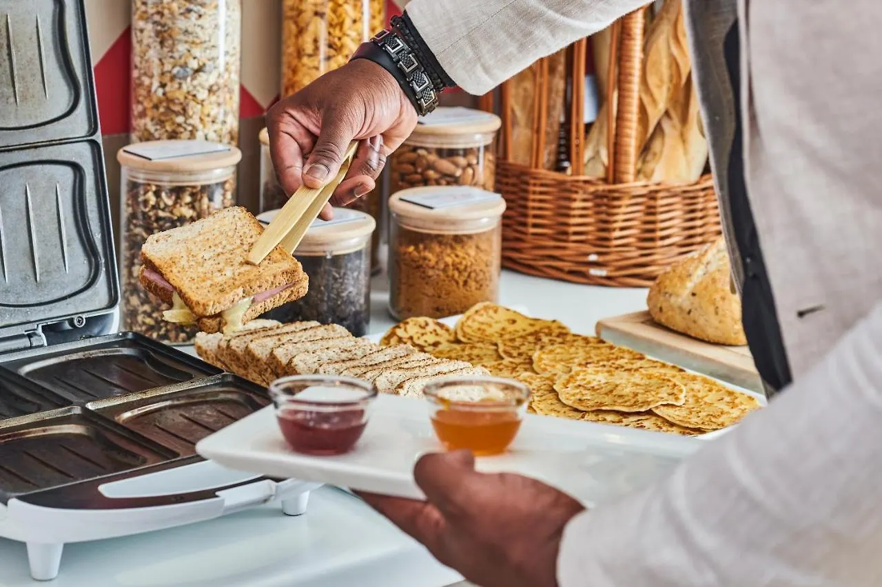 Hotel Ibis Styles Alesia Montparnasse Parigi